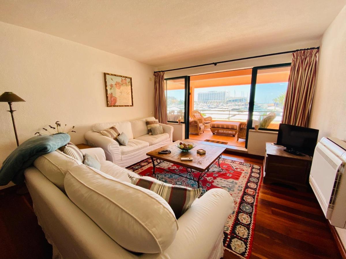 Апартаменты Marina Gardens Картейра Экстерьер фото