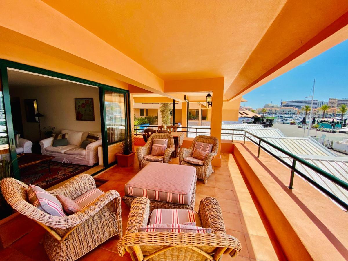 Апартаменты Marina Gardens Картейра Экстерьер фото