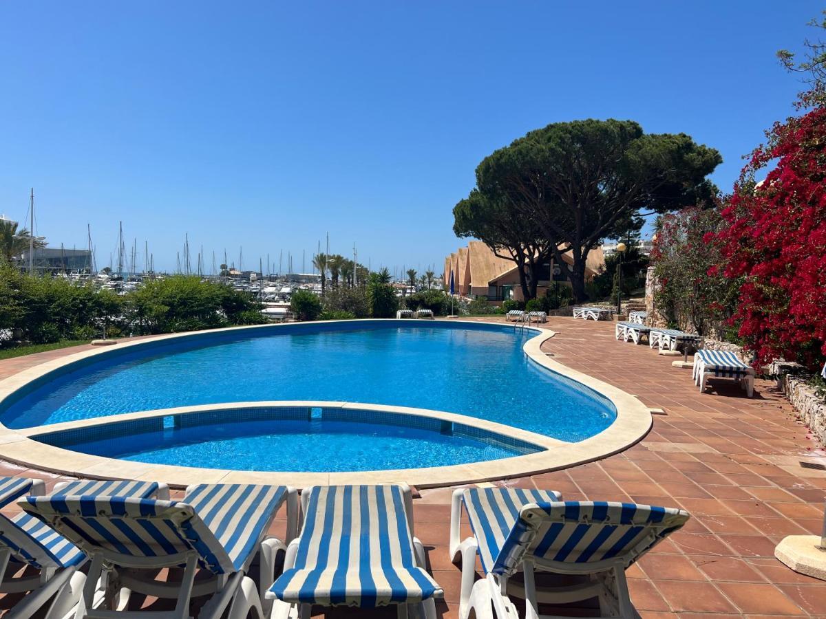 Апартаменты Marina Gardens Картейра Экстерьер фото
